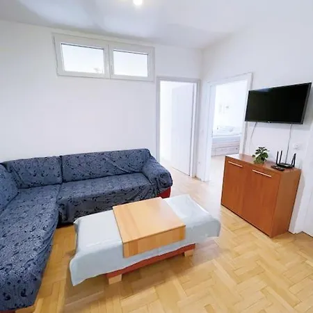 Comfort -2bedroom,central,balcony,elevator,ac * Budapeszt