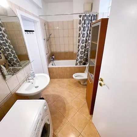 Comfort -2bedroom,central,balcony,elevator,ac Apartament Budapeszt