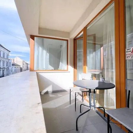 Comfort -2bedroom,central,balcony,elevator,ac Budapeszt